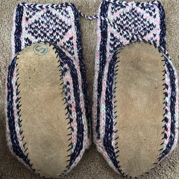 Moccasin crochet shoes - Picture 4 of 4